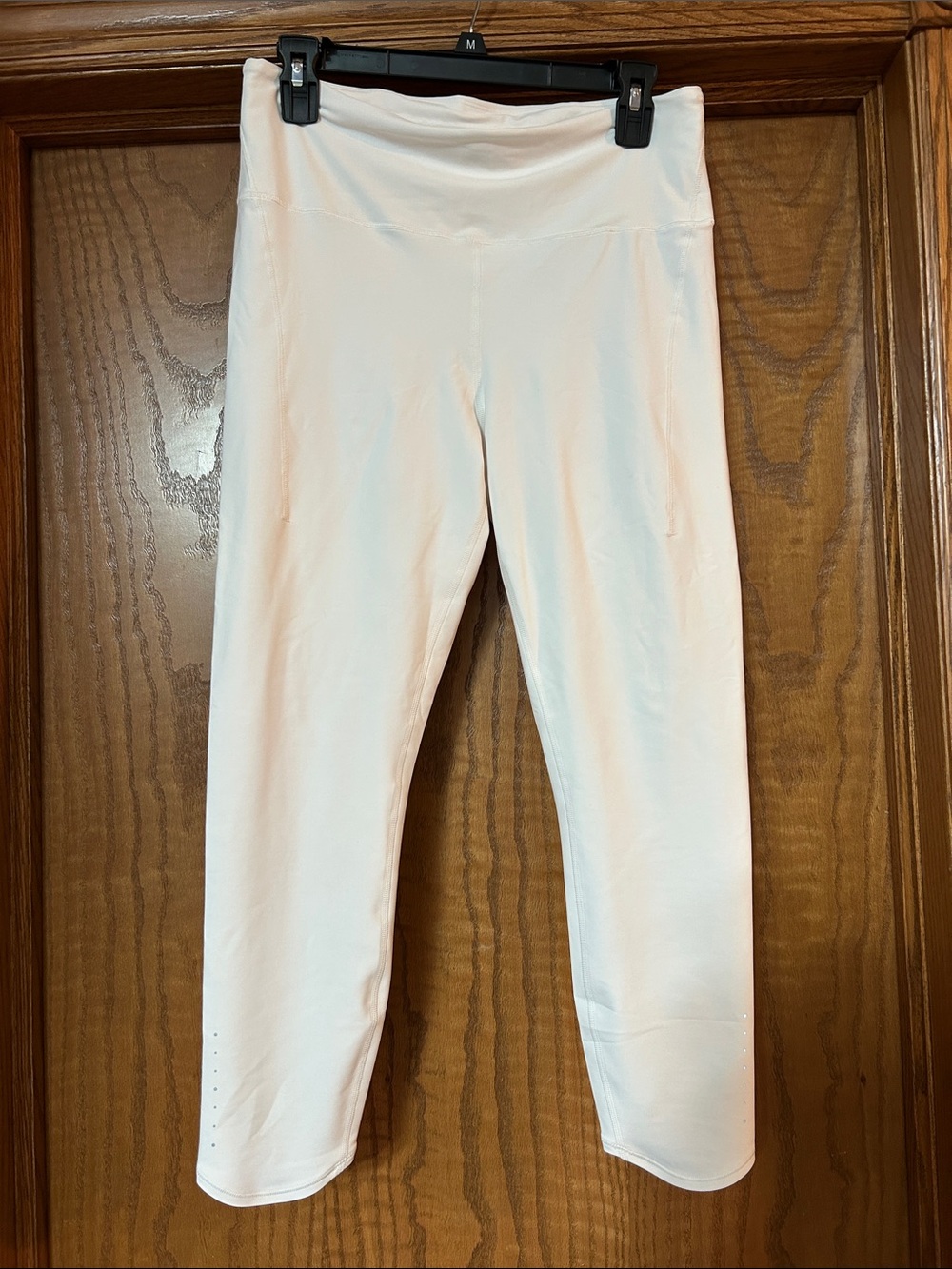 ATHLETA- NWOT WHITE PACESETTER 7/8 TIGHT LEGGINGS -Size Large